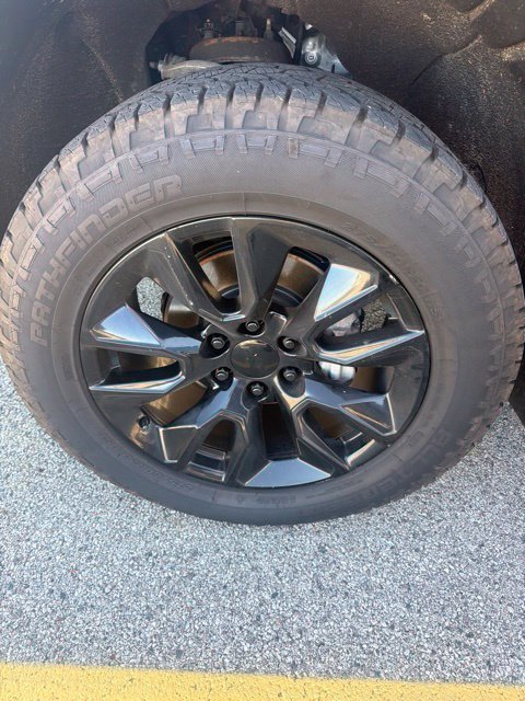 Used 2020 Black Chevrolet RST image 9