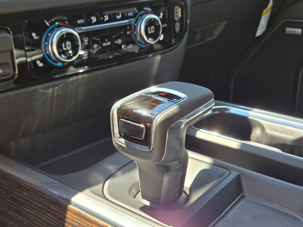 New 2026 Sterling Metallic GMC Elevation image 14