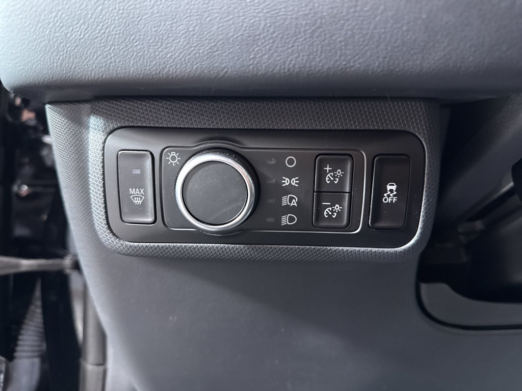 Used 2023 Black Ford Select image 30