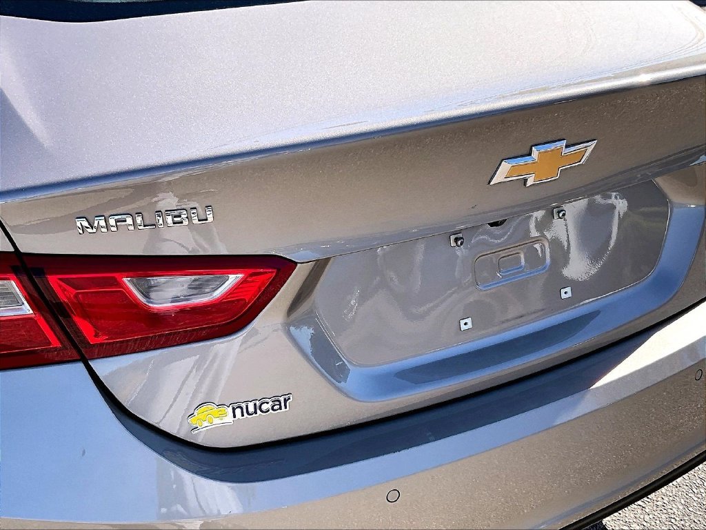 Used 2025 Gray Chevrolet LT image 27