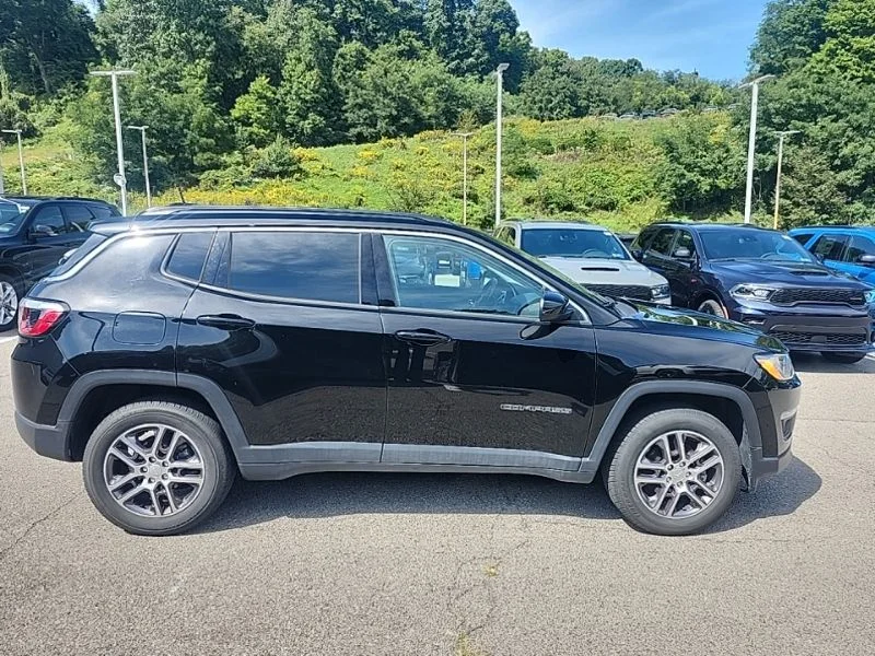 Used 2020 Black Jeep Latitude image 5