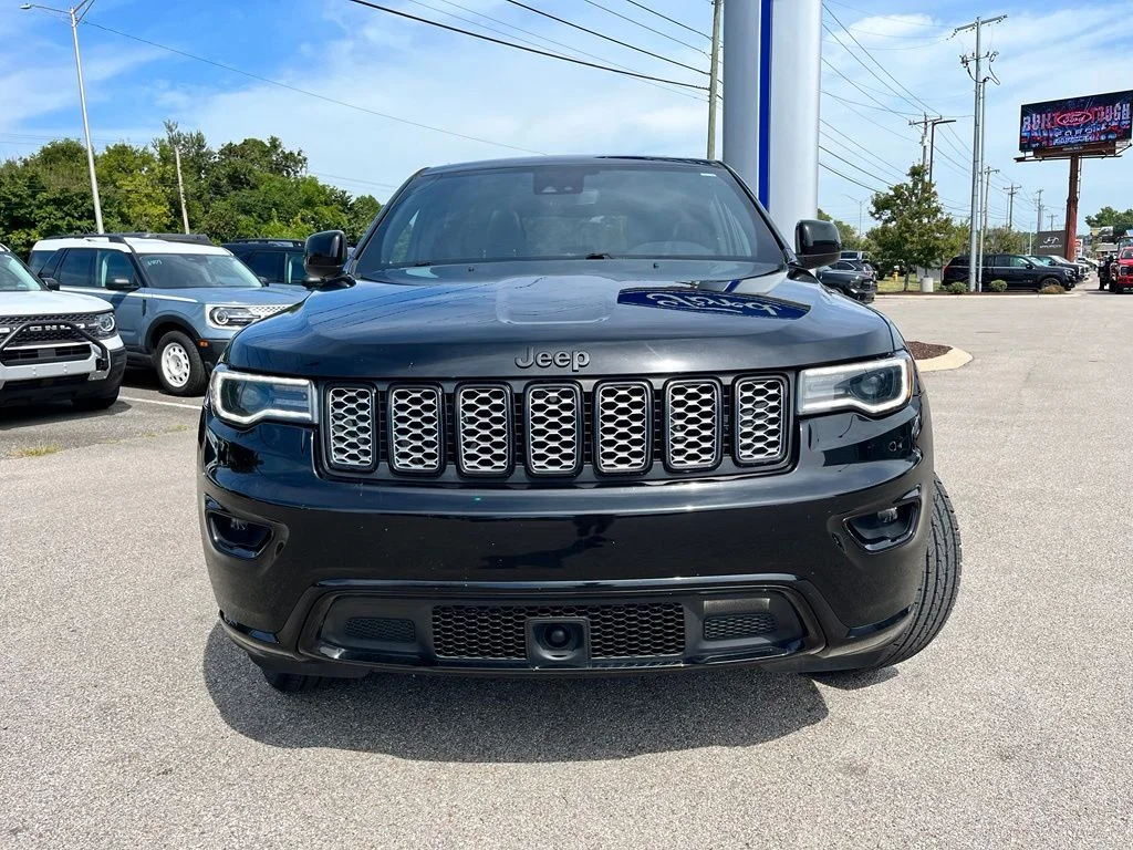 Used 2022 Black Jeep Laredo X image 2