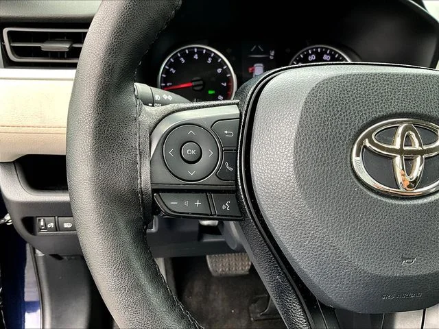 Used 2020 Blue Toyota XLE image 11