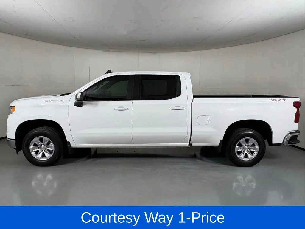 Used 2026 White Chevrolet LT image 6