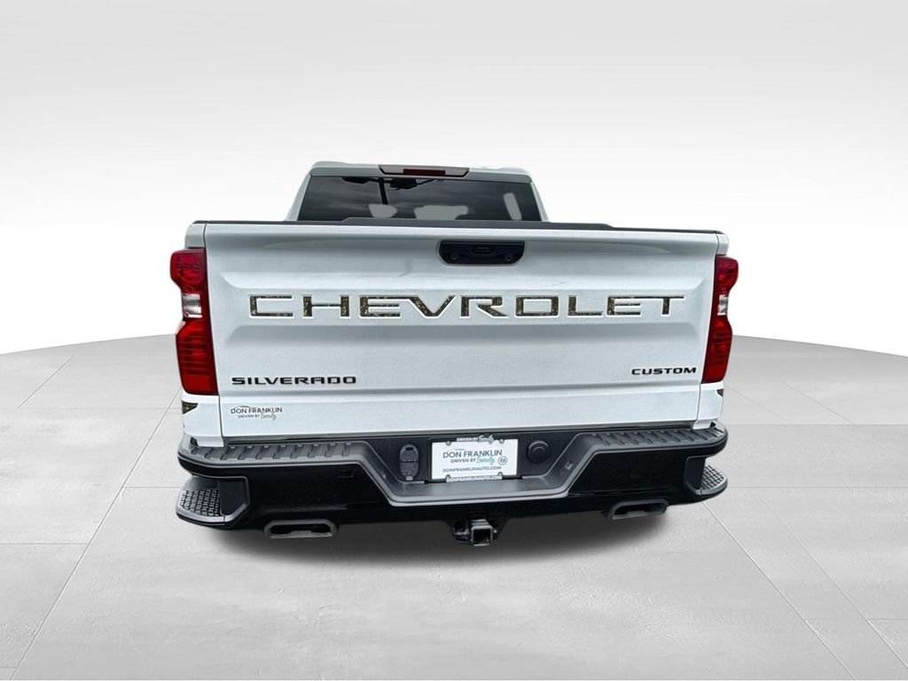 Used 2025 Summit White Chevrolet Custom Trail Boss image 7