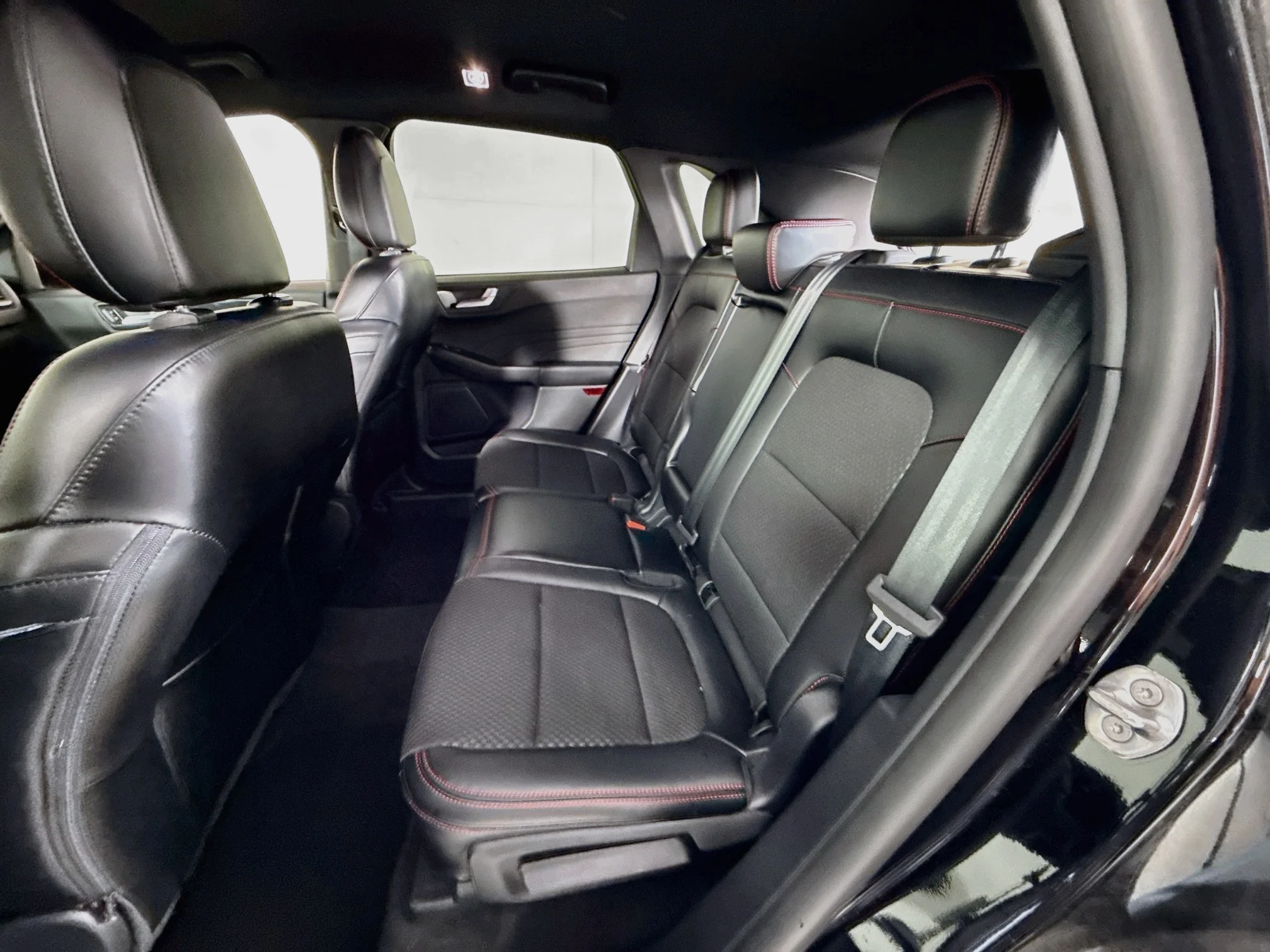 Used 2024 Agate Black Metallic Ford ST-Line image 24
