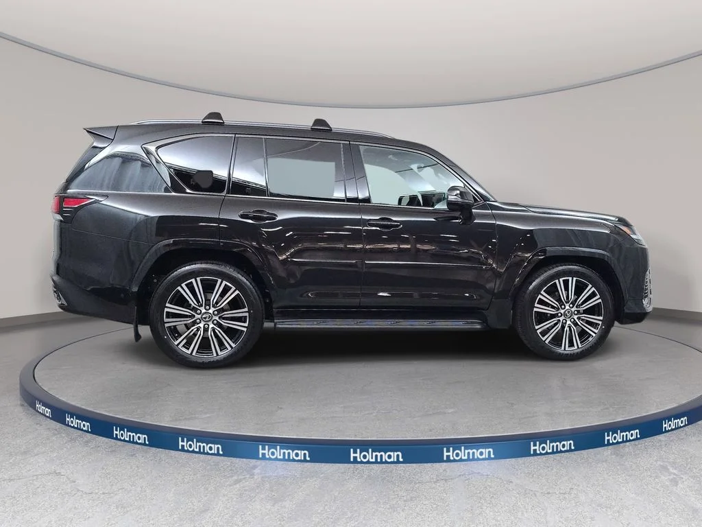 New 2026 Black Lexus 700h Luxury image 4