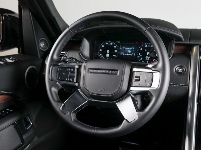 Certified Used 2025 Fuji White Land Rover Dynamic SE image 12