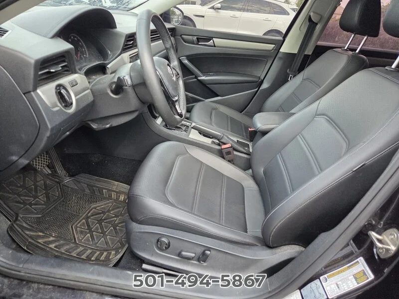 Used 2022 BLACK Volkswagen 2.0T SE image 9