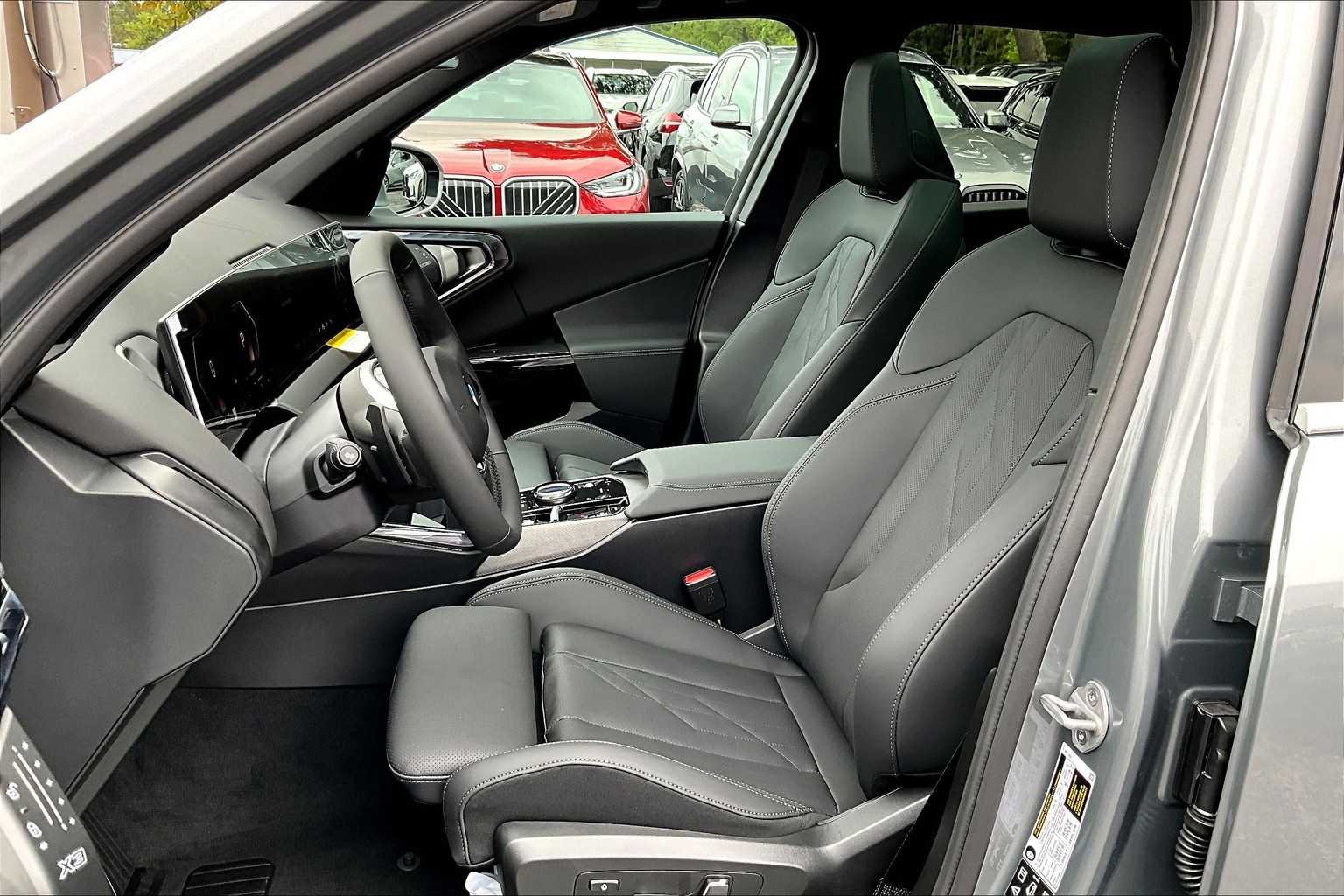 New 2026 Skyscraper Grey Metallic BMW 30 xDrive image 9