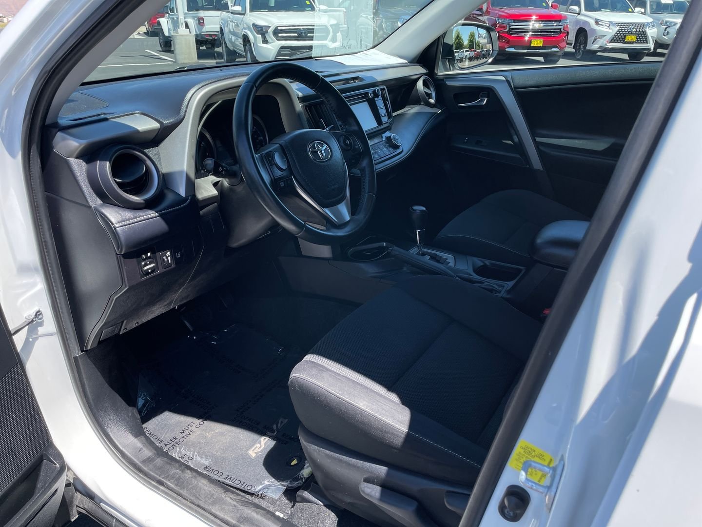 Certified Used 2018 White Toyota XLE image 11