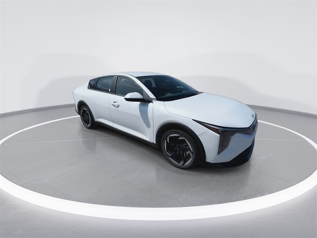 2025 Kia K4 EX photo 2
