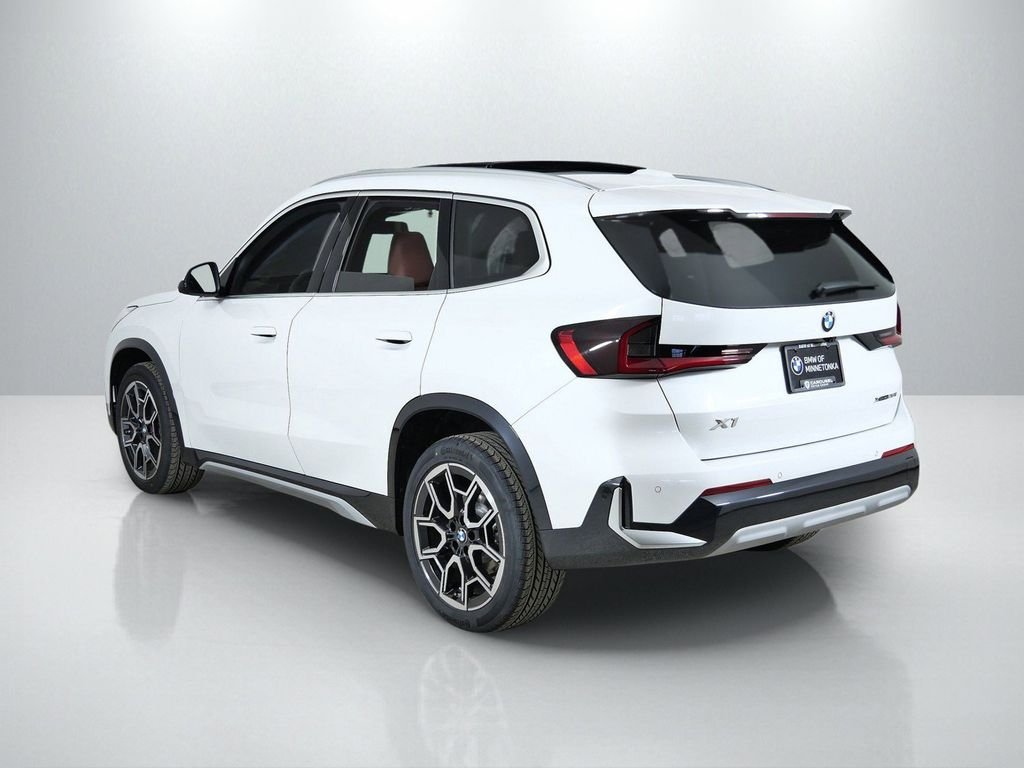 New 2026 Mineral White Metallic BMW xDrive28i image 14