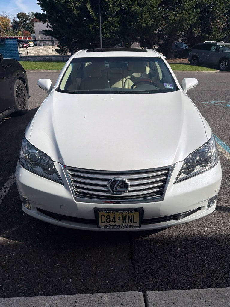 Used 2011 Starfire Pearl Lexus 350 image 4