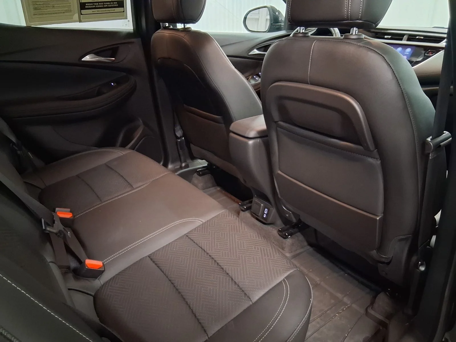 Used 2023 Black Buick Essence image 20