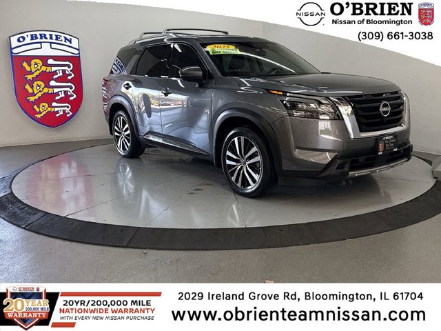 2025 Nissan Pathfinder Platinum