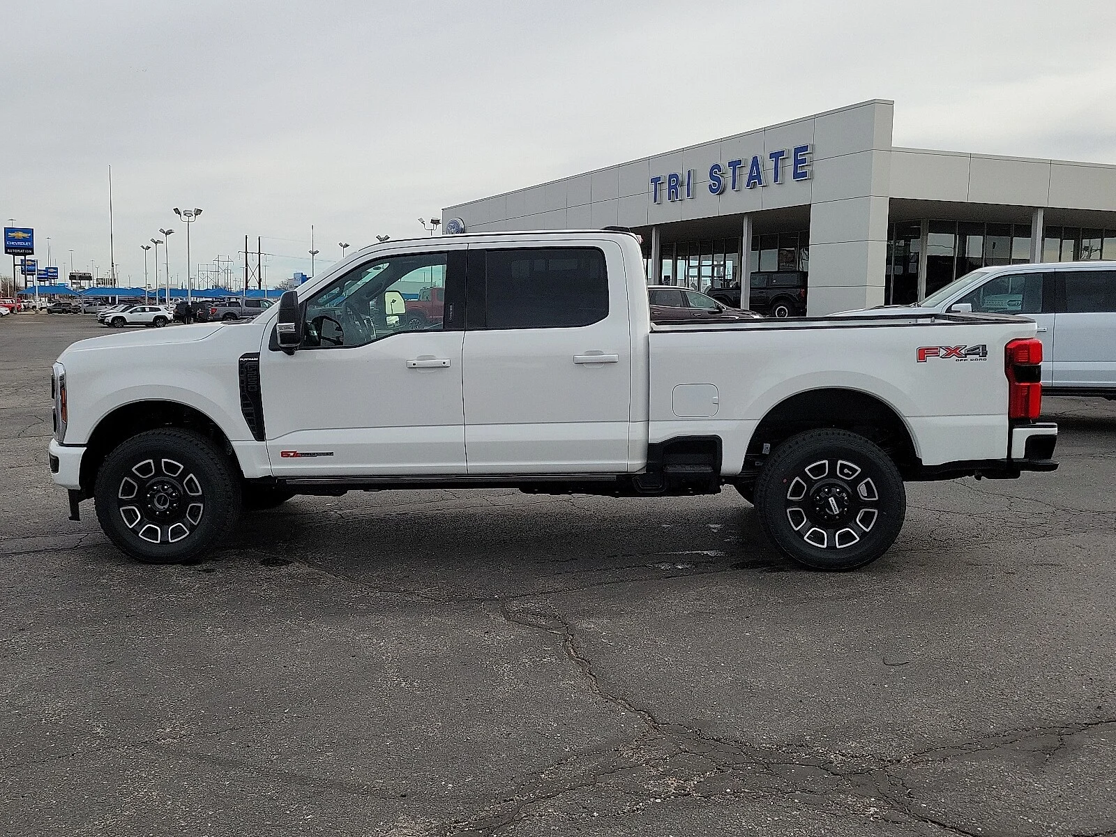 New 2026 Star White Metallic Tri-Coat Ford F-250&reg; Platinum&reg; image 2
