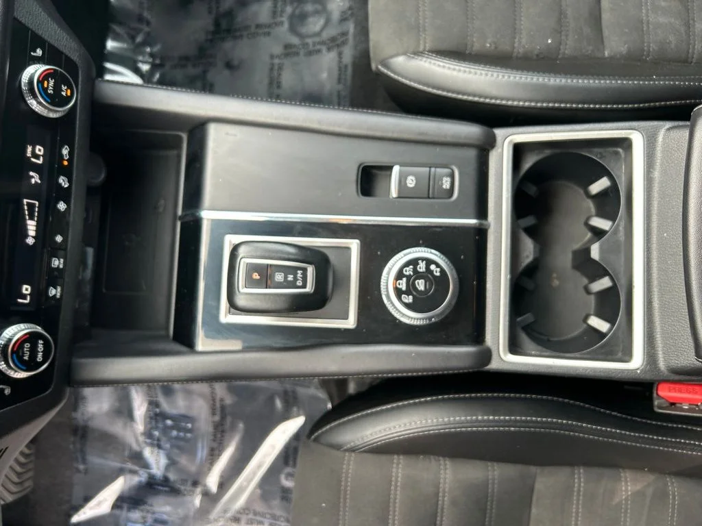 Used 2024 Black Mitsubishi SE image 17