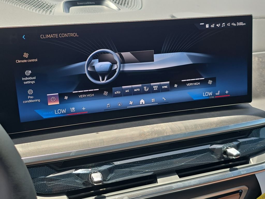 New 2027 Mineral White Metallic BMW xDrive40i image 18
