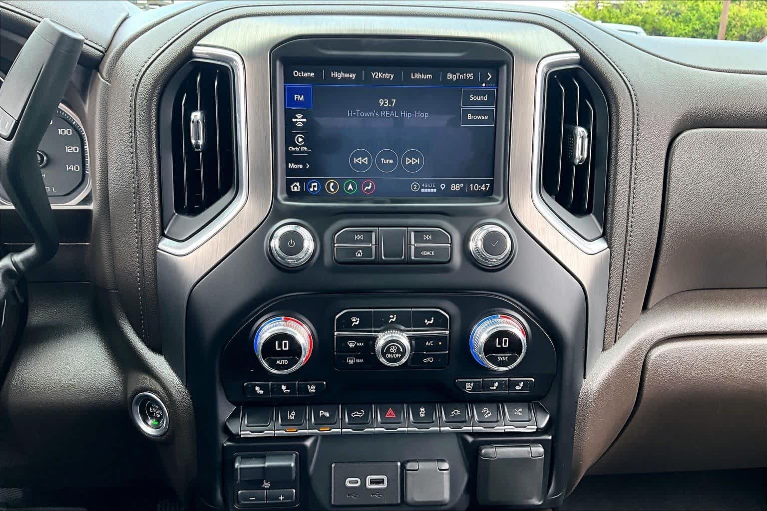 Used 2022 Summit White GMC Denali image 34