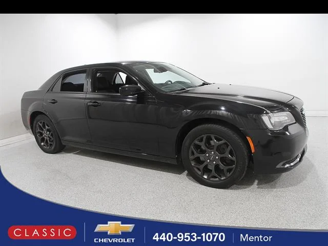 2019 Chrysler 300 Touring AWD photo