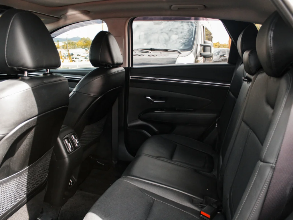 Used 2023 Serenity White Pearl Hyundai Limited image 25