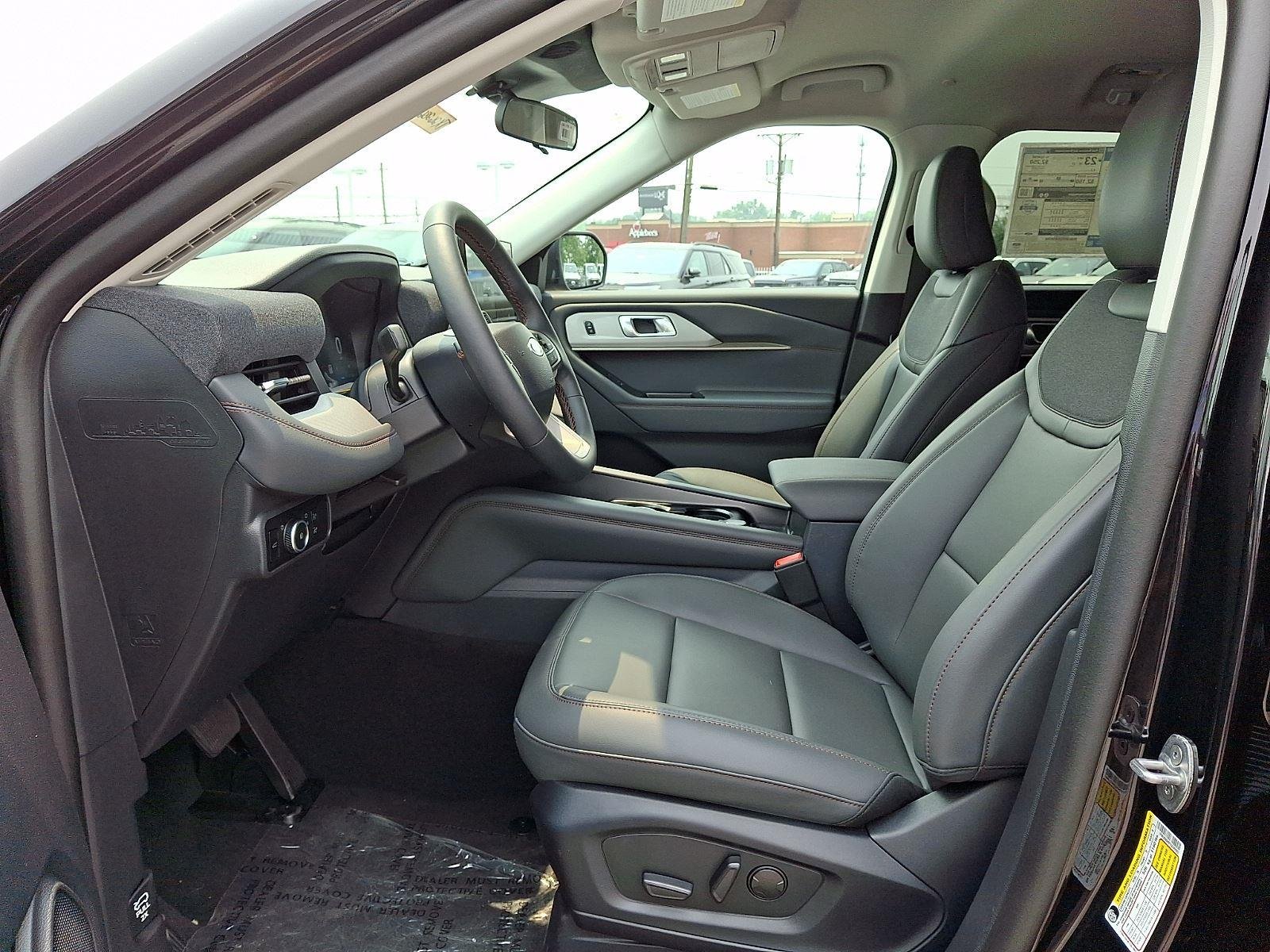 New 2026 Agate Black Metallic Ford Active image 6