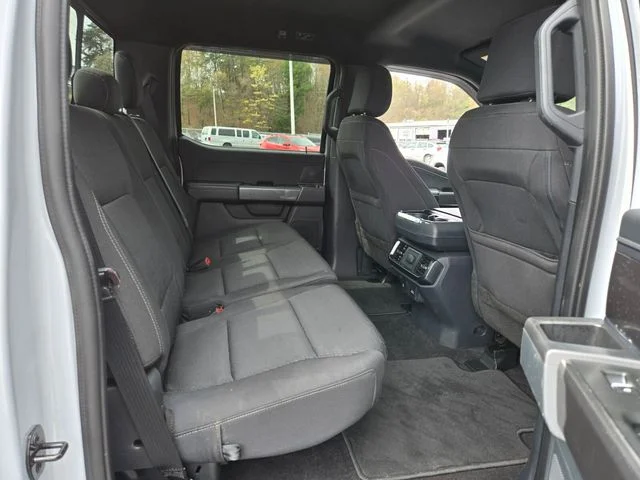Used 2022 White Ford XLT image 25