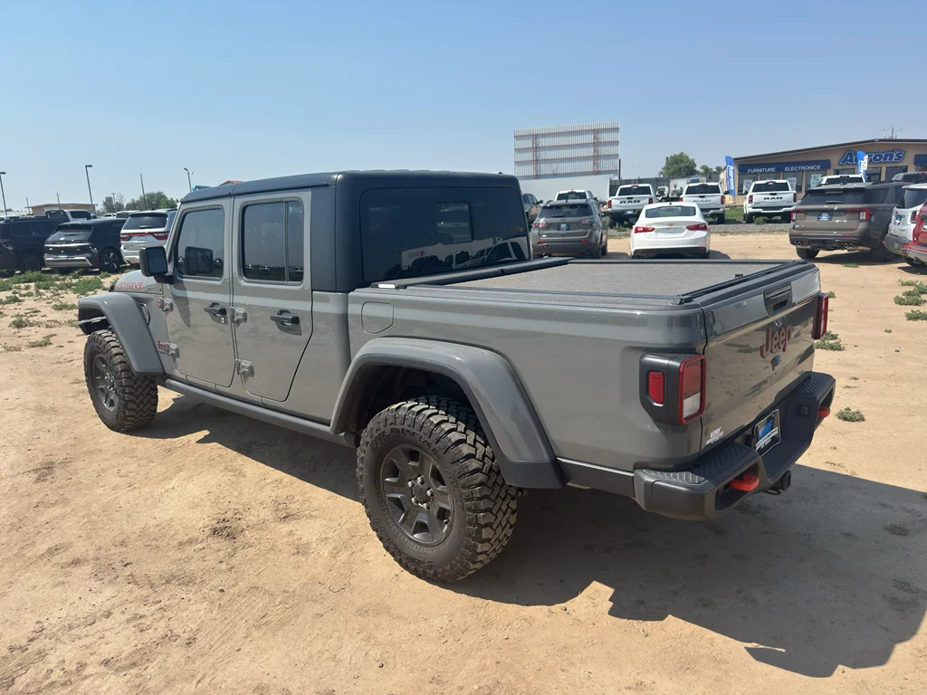 Used 2022 Sting-Gray Clearcoat Jeep Mojave image 7