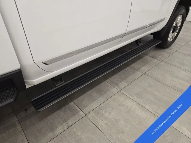 Used 2025 Summit White Chevrolet High Country image 13
