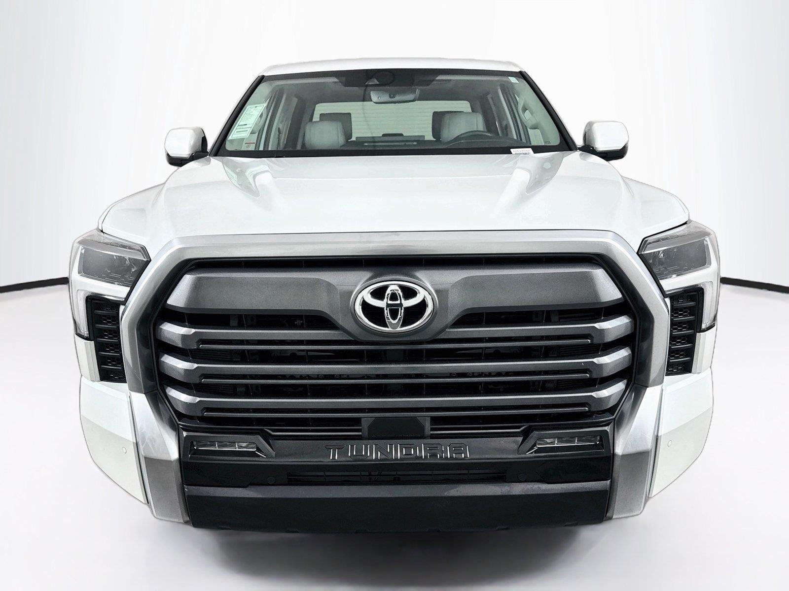 Used 2023 Wind Chill Pearl Toyota Limited image 9