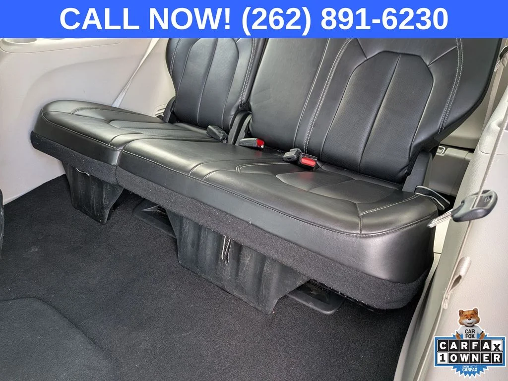 Used 2024 White Chrysler Touring L image 25