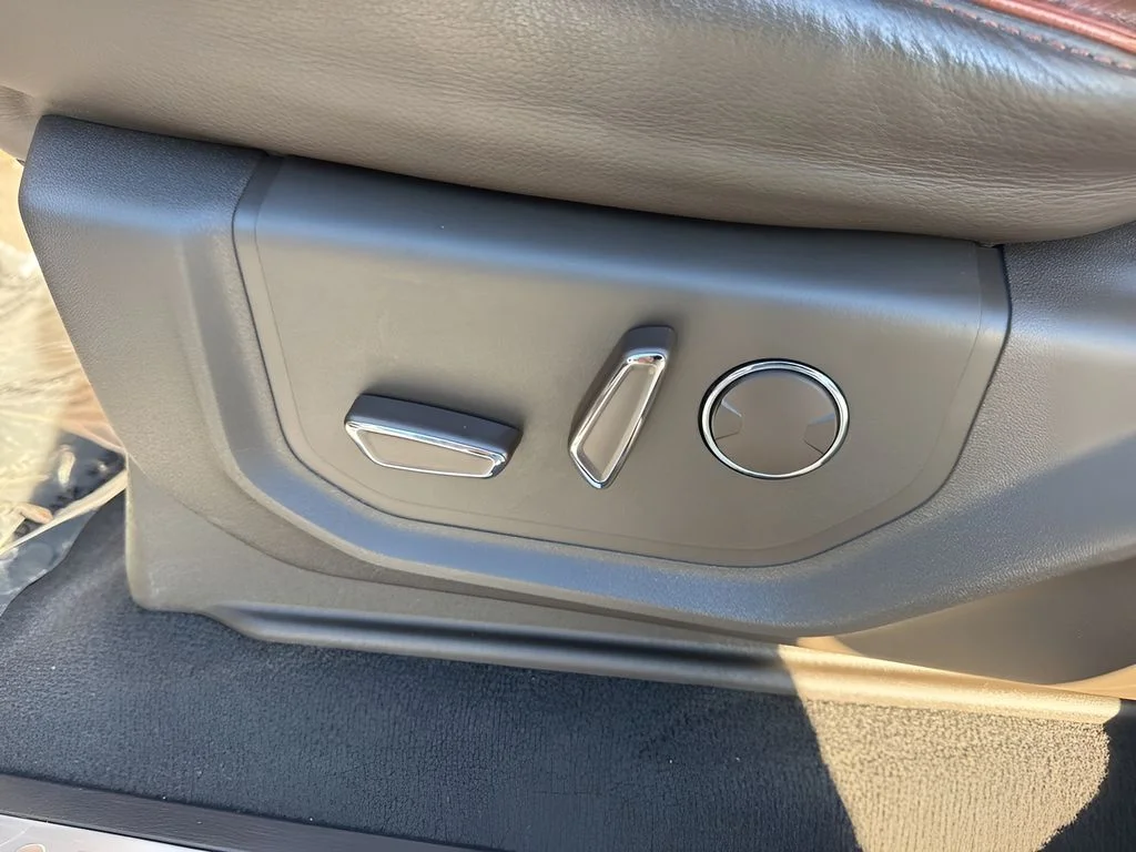 Used 2020 Gray Ford King Ranch image 10