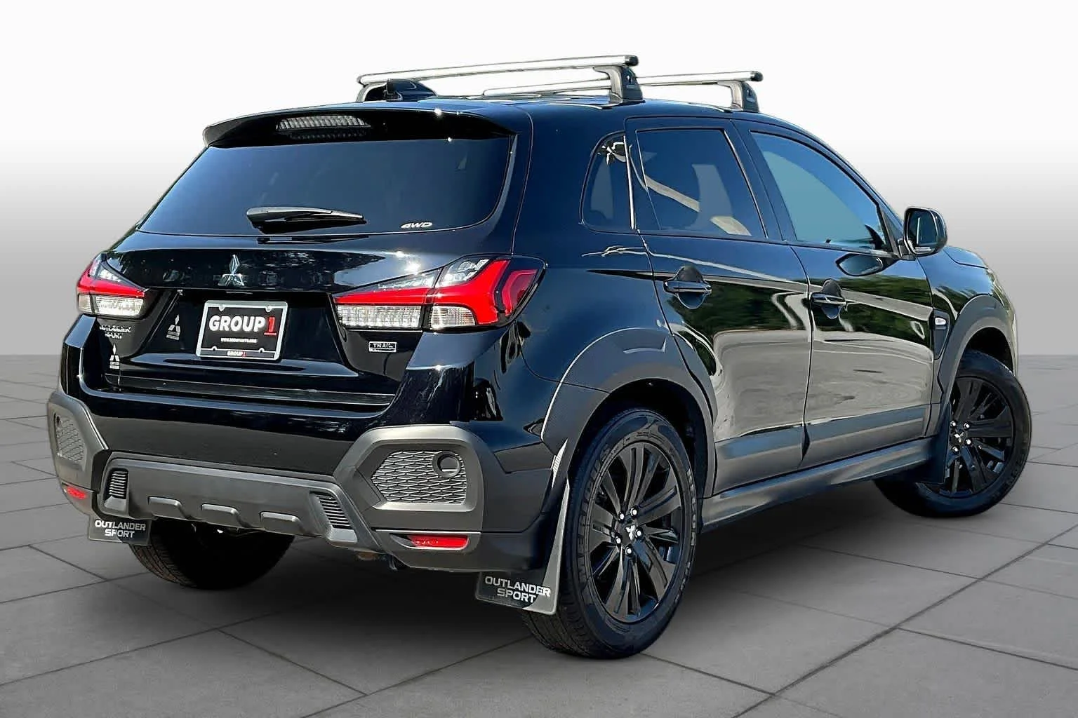 Used 2024 Labrador Black Pearl Mitsubishi Trail Edition image 13