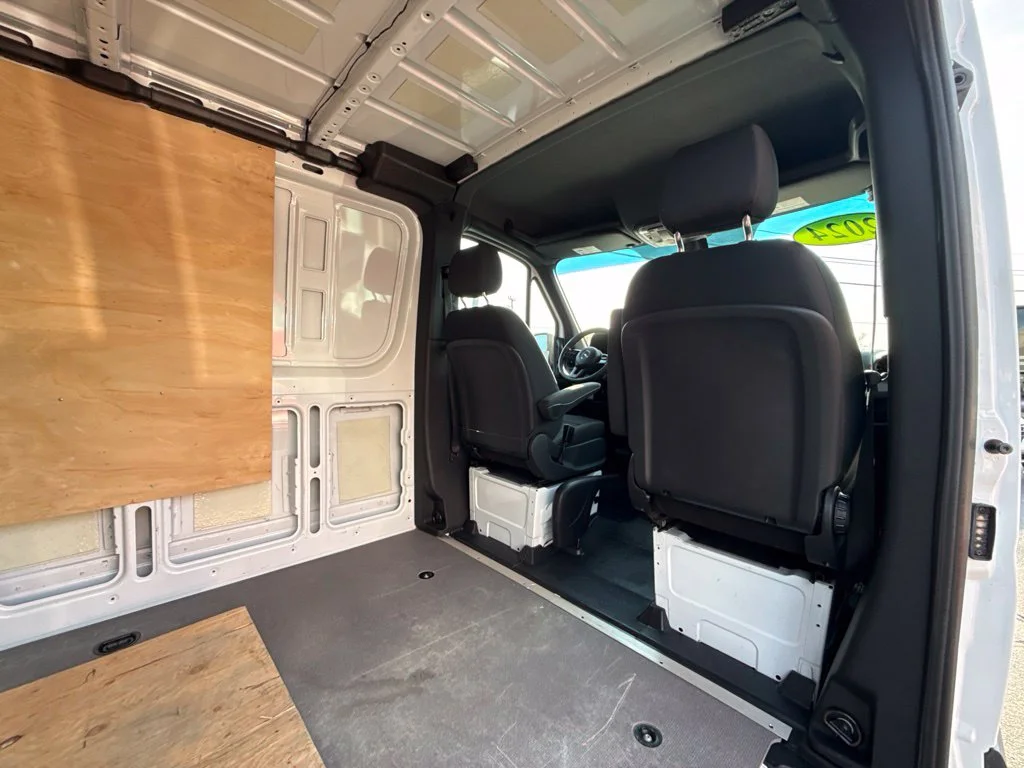 Used 2024 White Mercedes-Benz Cargo 144 WB image 21