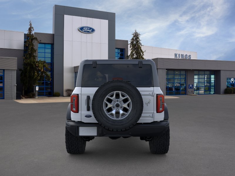 New 2025 Oxford White Ford Badlands® image 5