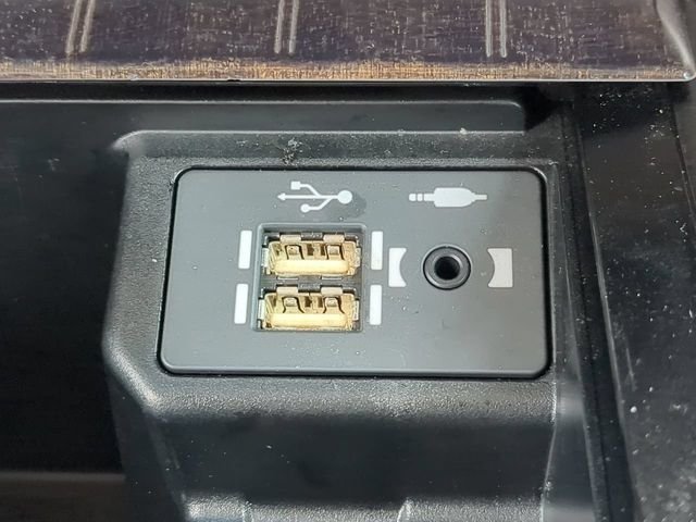 Used 2020 Black Lexus 460 image 25