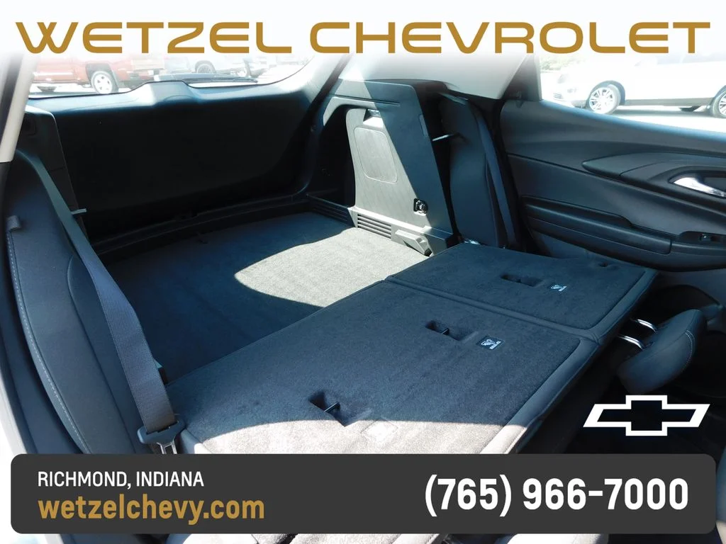 Used 2023 Gray Chevrolet LS image 24