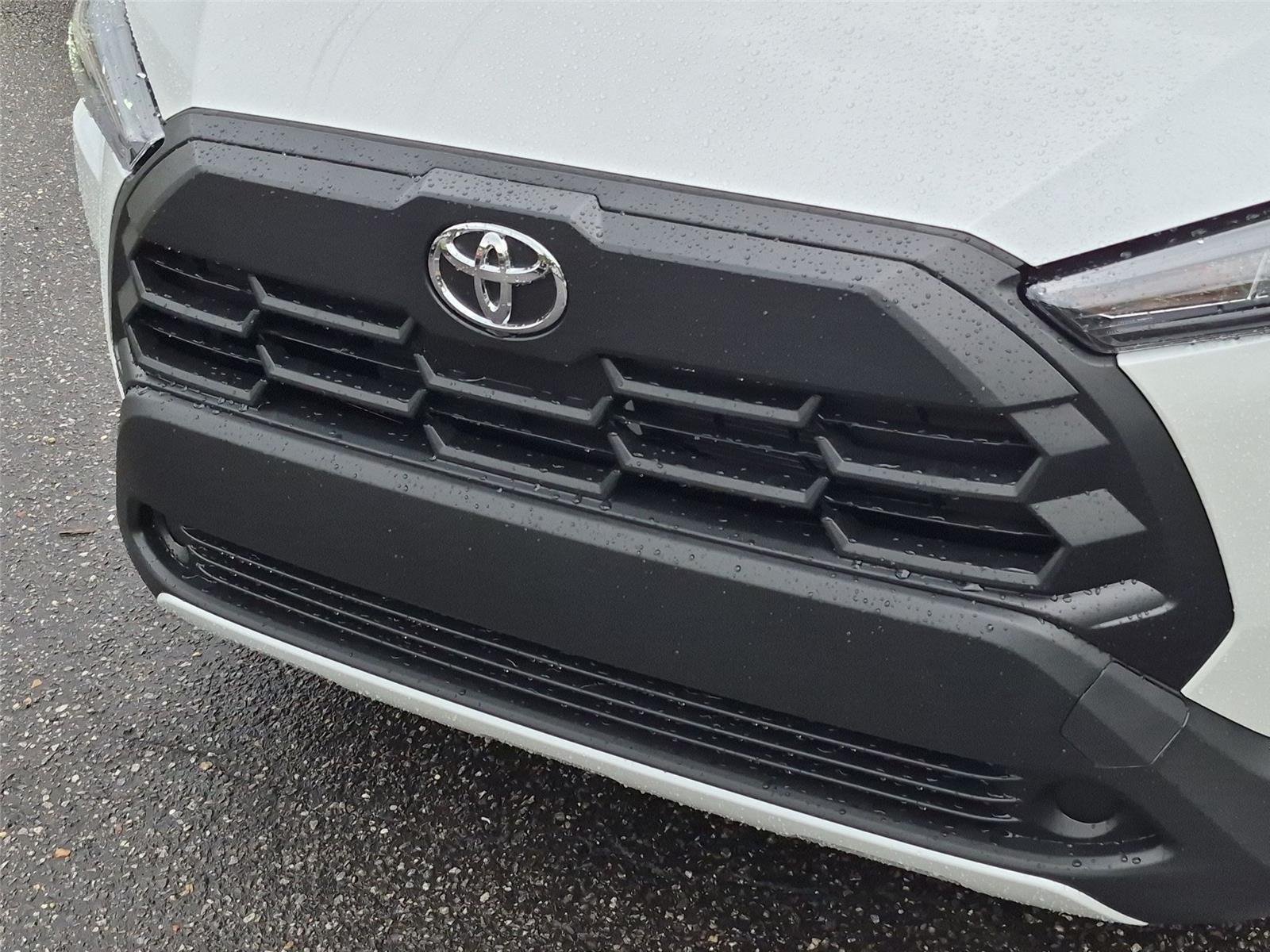 New 2026 Wind Chill Pearl Toyota L image 13