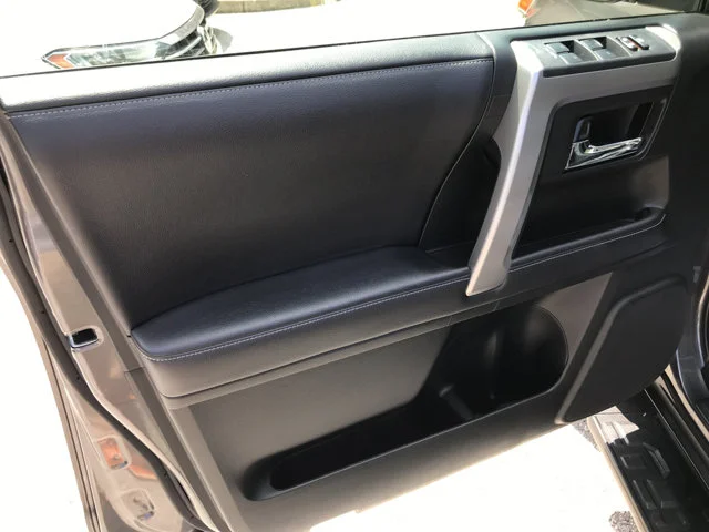 Used 2018 Magnetic Gray Metallic Toyota SR5 Premium image 12