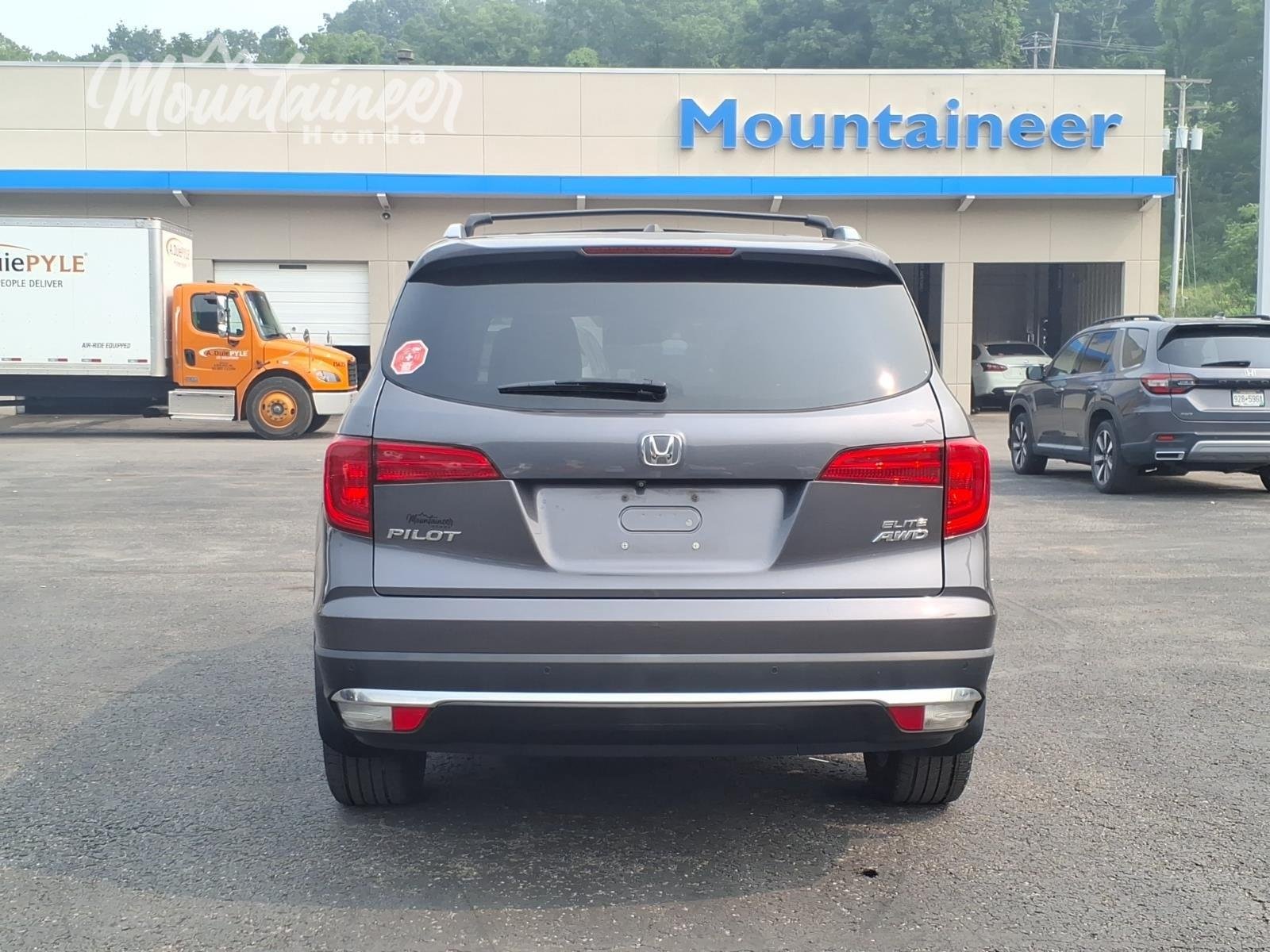 Used 2018 Modern Steel Metallic Honda Elite image 7