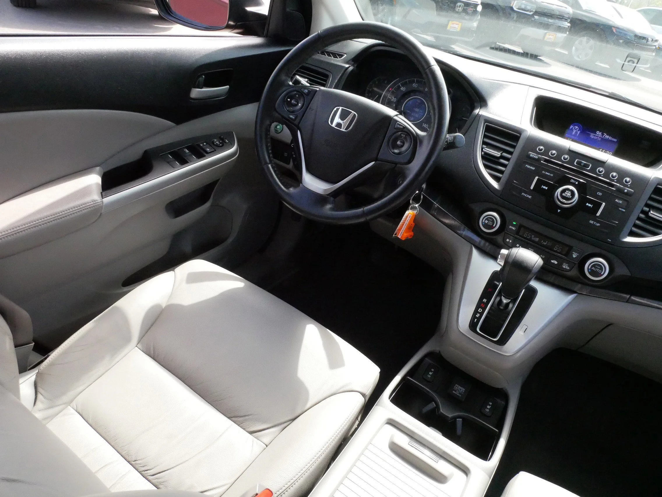 Used 2014 Basque Red Pearl II Honda EX-L image 9