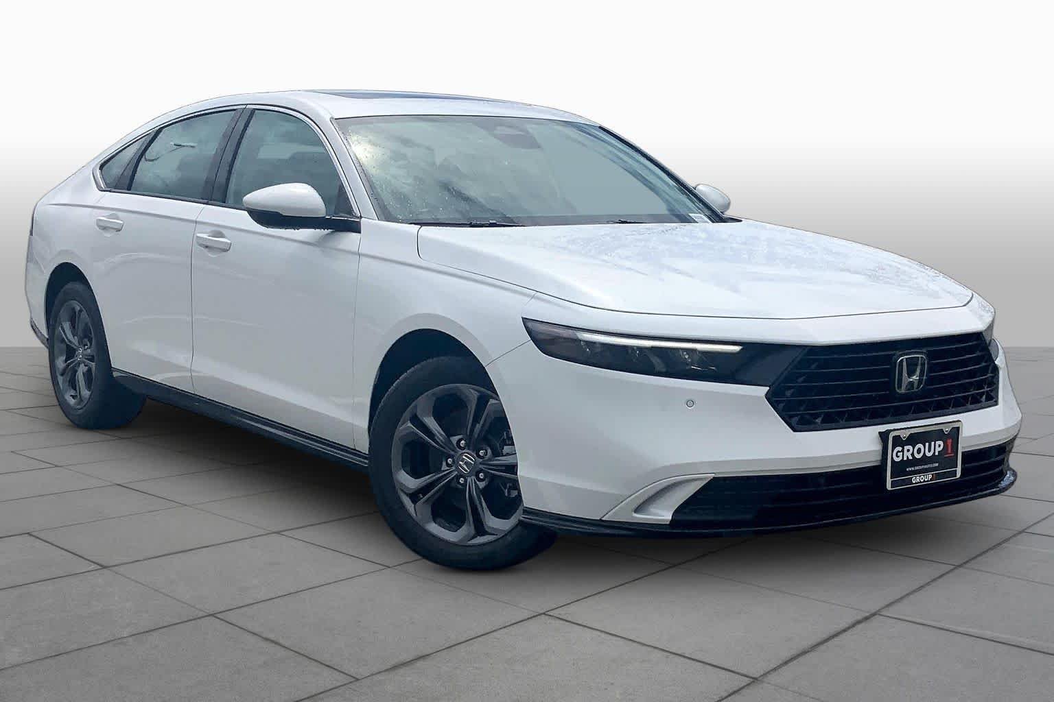 New 2026 Platinum White Pearl Honda EX-L Hybrid image 2