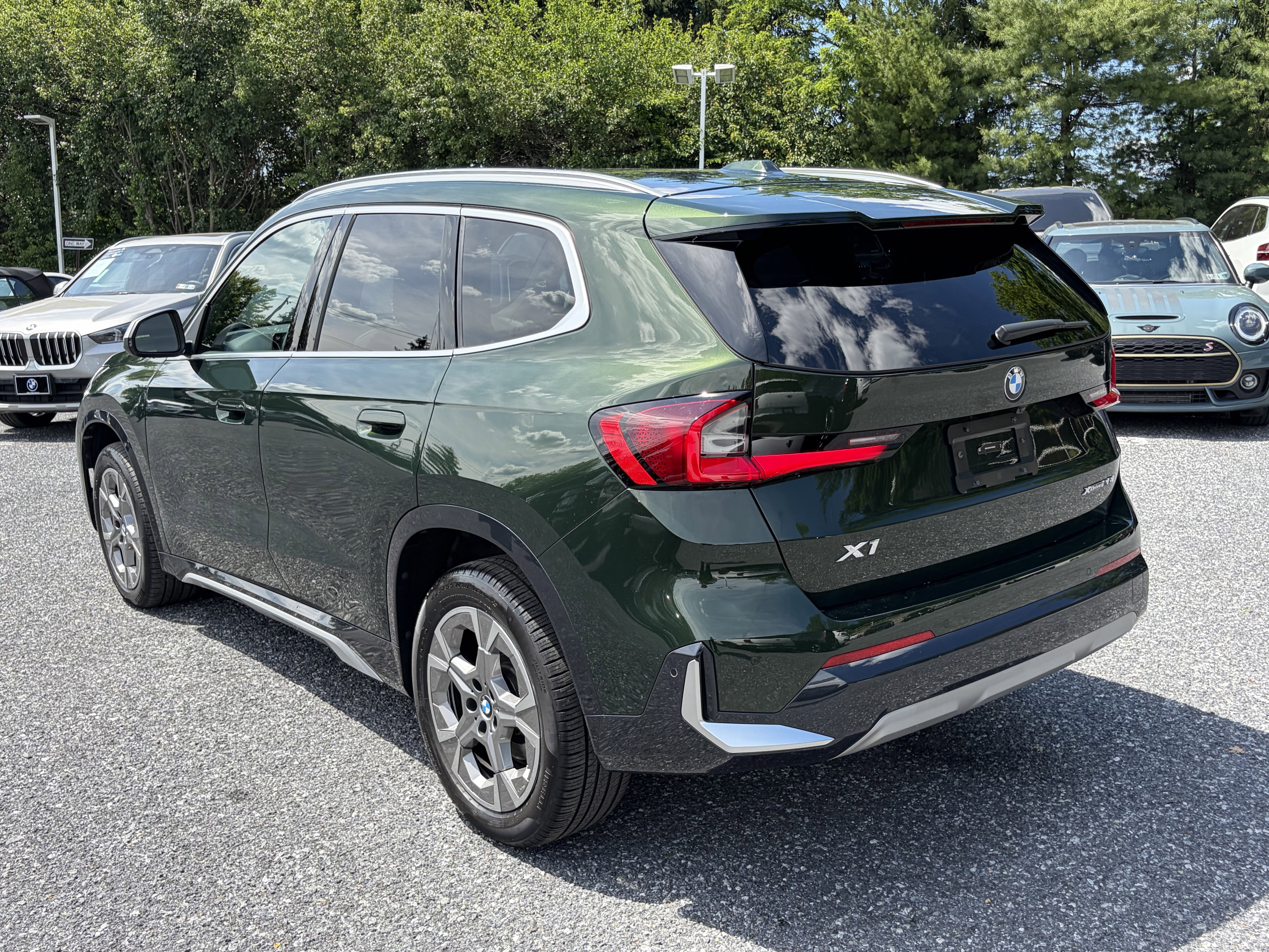Used 2023 SAN REMO GREEN ME BMW xDrive28i image 5