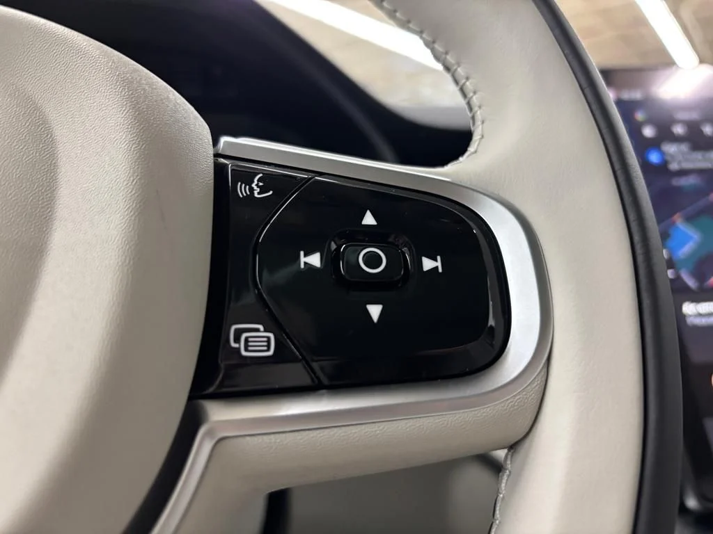 2026 Volvo XC90 Ultra - Photo 21