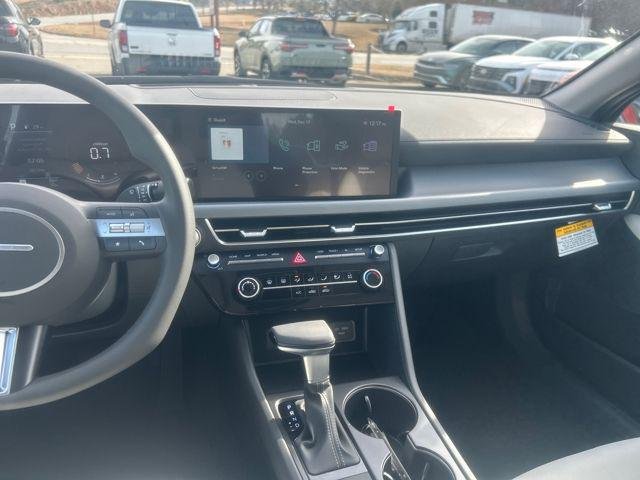 New 2026 Gray Hyundai SE image 22