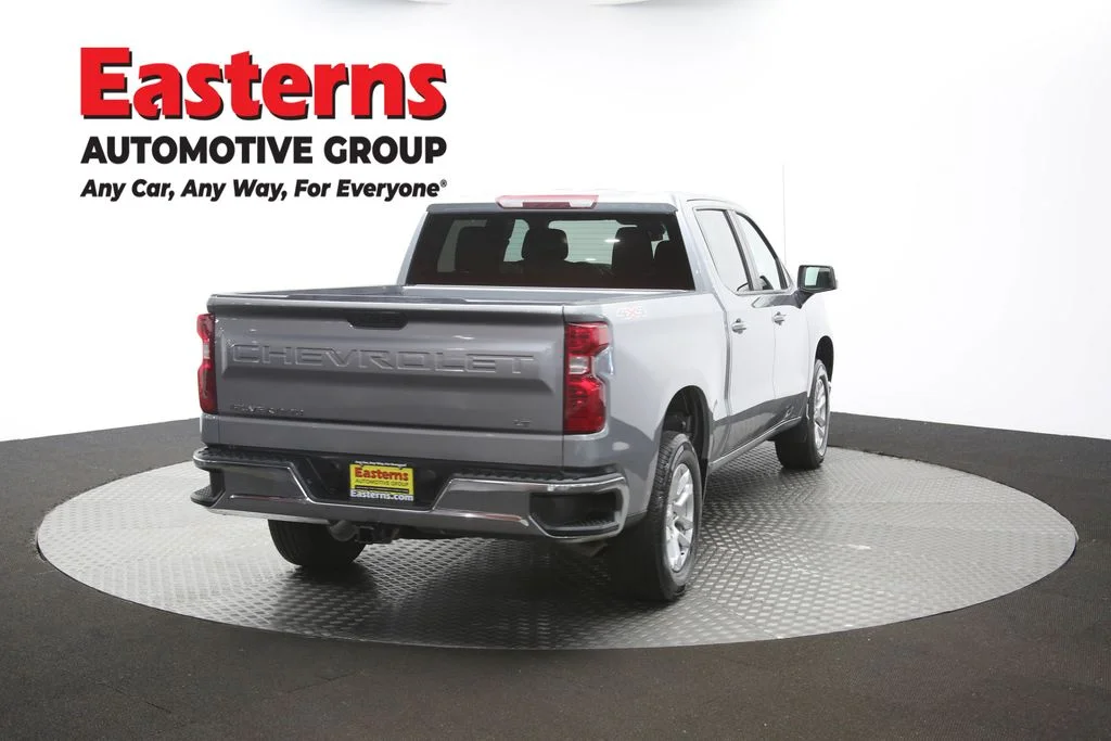 Used 2023 Gray Chevrolet LT image 41