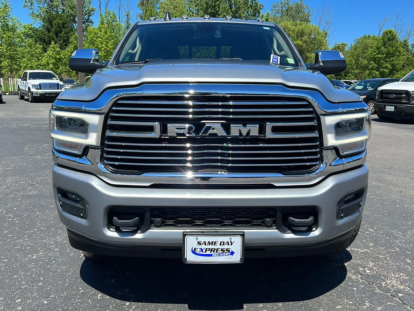Used 2022 Billet Silver Metallic Clearcoat Ram Laramie image 14