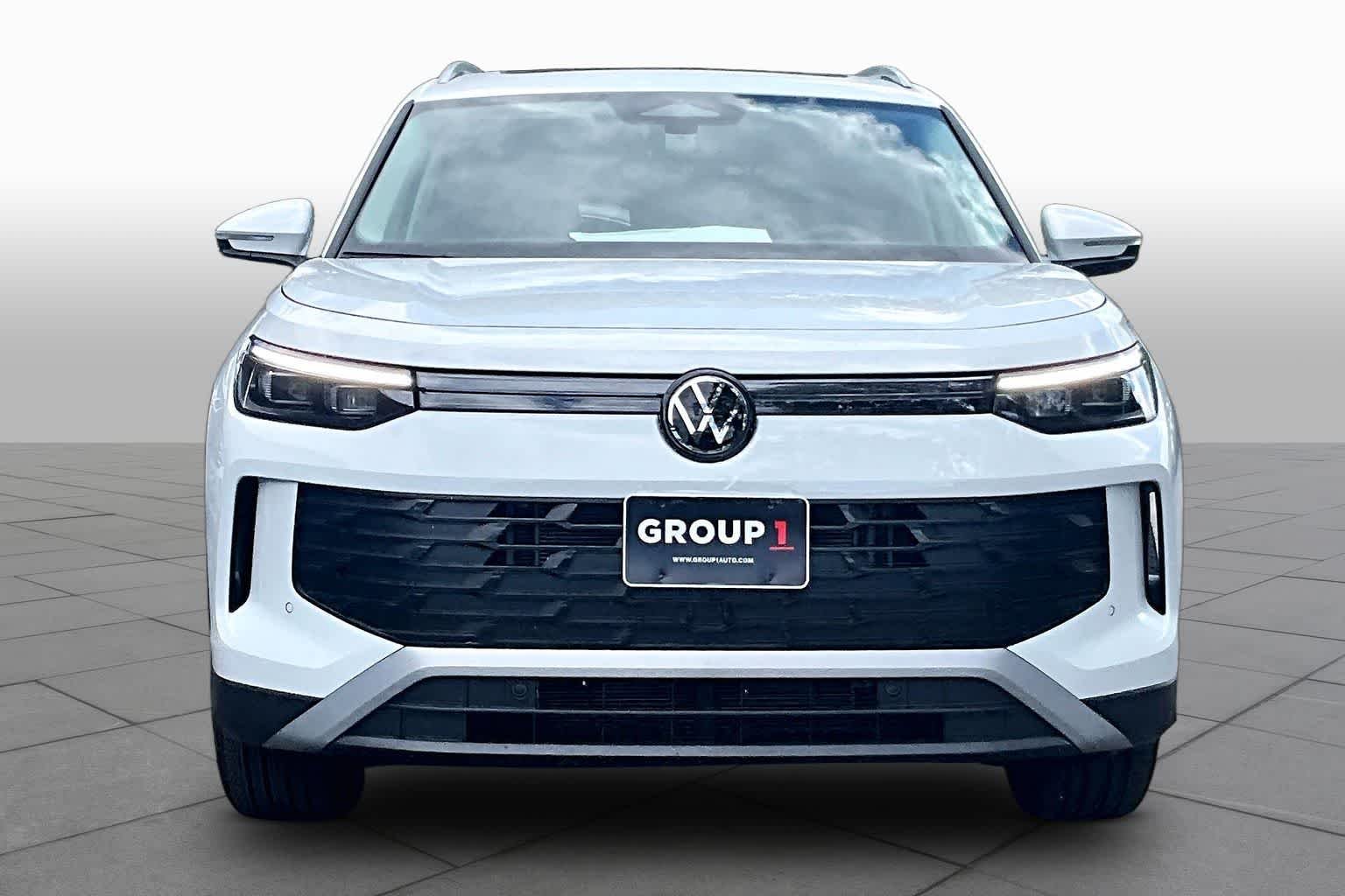 New 2026 Pure White Volkswagen 2.0T SE image 3