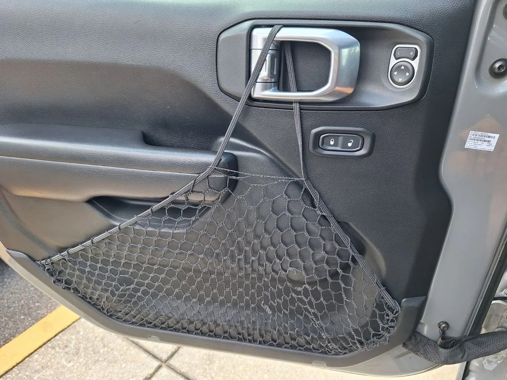 Used 2020 Gray Jeep Sport S image 18